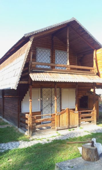 casutele de lemn