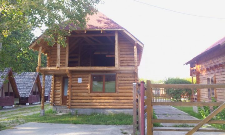 casutele de lemn