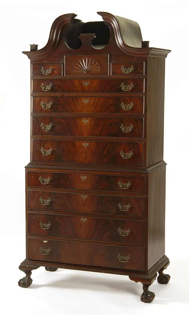 dulap Chippendale