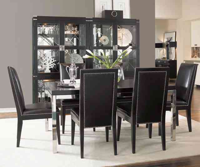 mobila neagra