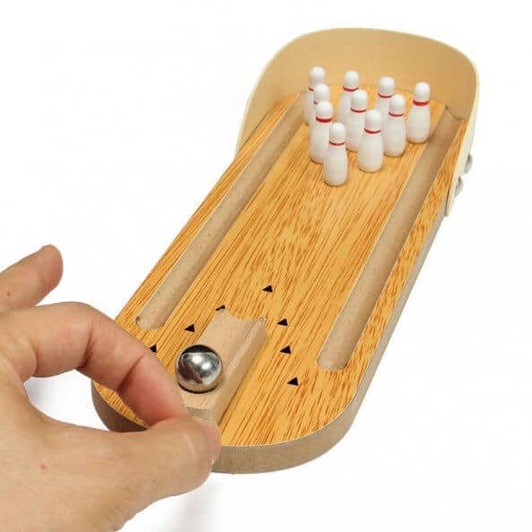 joc pe tabla de lemn