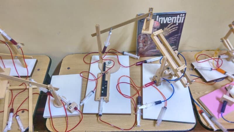 inventii - mecanisme din lemn