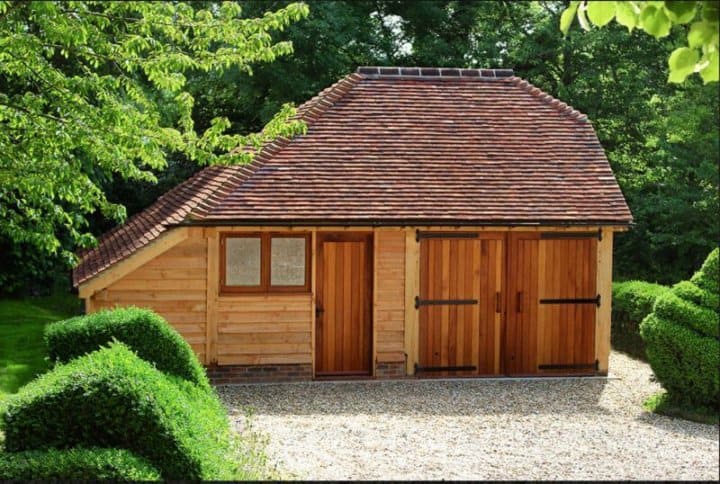 cabana din lemn cu fatada exterioara board siding 2
