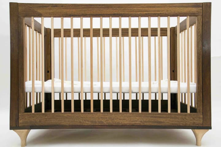 mobilier din lemn iroko