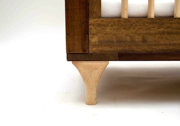 mobilier din lemn iroko