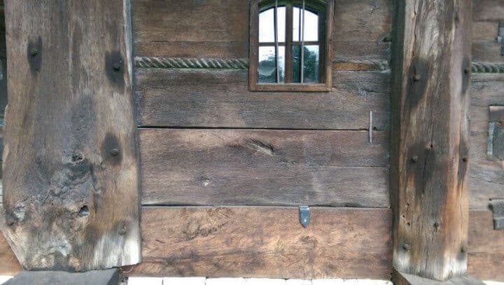 biserica din stejar din Coruia Maramures