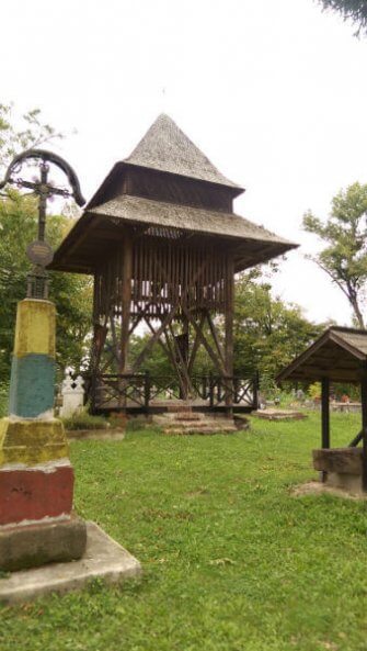 biserica din stejar din Coruia Maramures