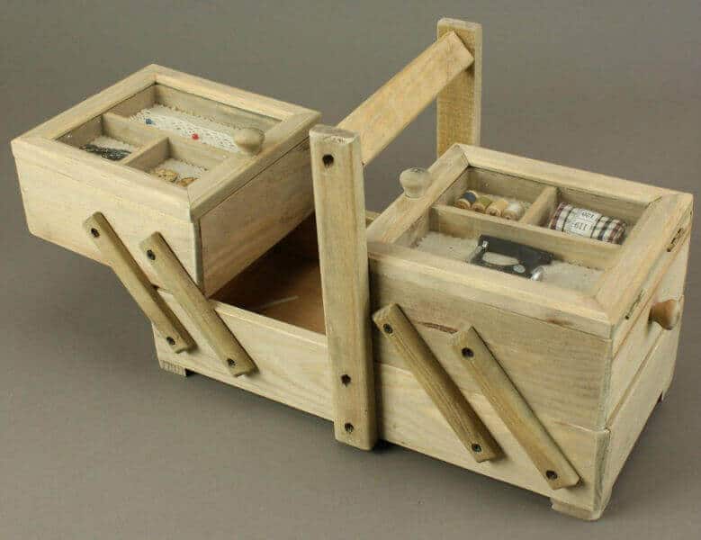 idei pentru mobilier derivat din cutii de accesorii pentru cusut