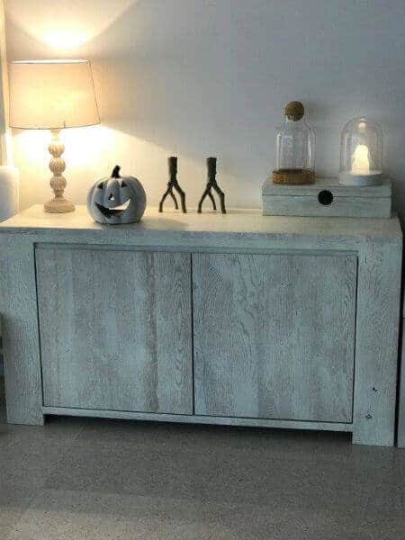 design interior alb - mobila din stejar masiv