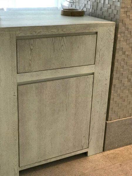 design interior alb - mobila din stejar masiv