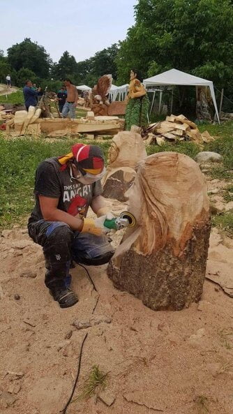 Festivalul sculptorilor cu drujba 2017