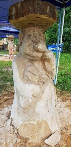 sculptura in lemn cu drujba Cerna 2018