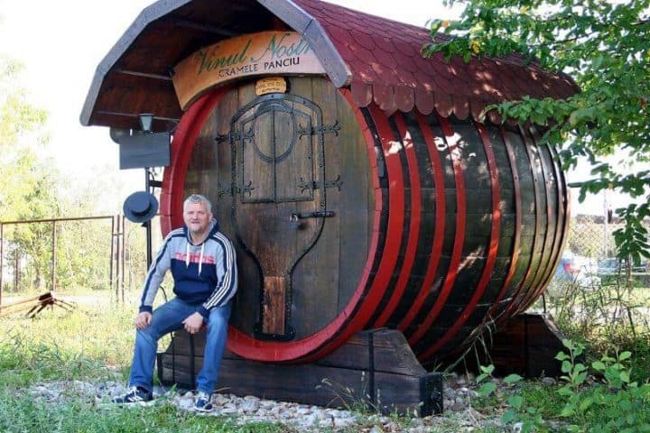 butoi vechi de vin Panciu comert alcool