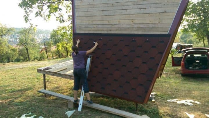 casuta de joaca din lemn pentru copii