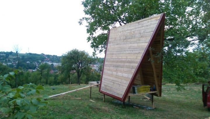 casuta de joaca din lemn pentru copii