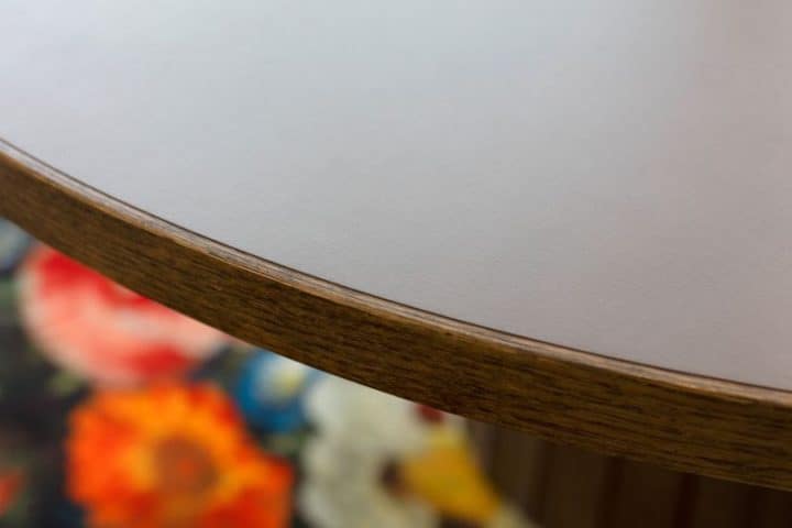 Moooi - Linoak - Marcel Wanders - masa din stejar si linoleu