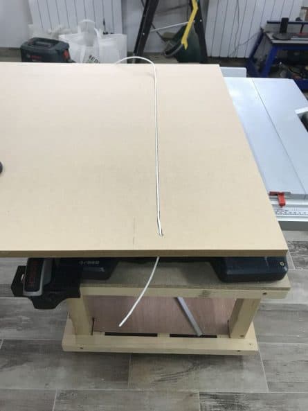 birou de lucru electronist