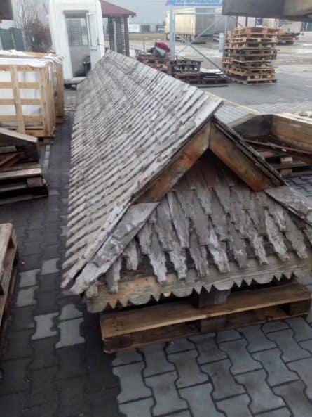 poartă maramureșeană 2000 euro