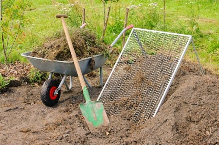 metoda clasică -sortarea pământului - pâmânt cernut