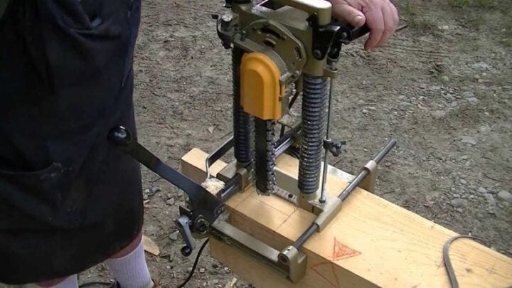 Makita 7104L